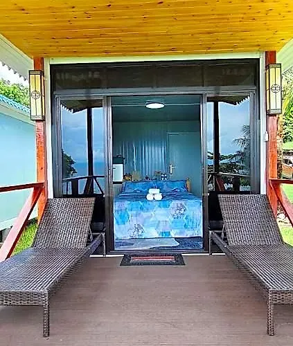 Paul'S Hideaway Inn
