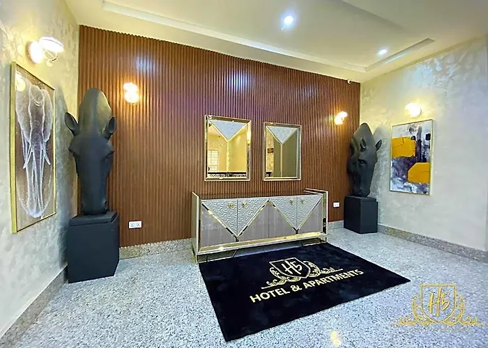 H5 Hotel And Apartments