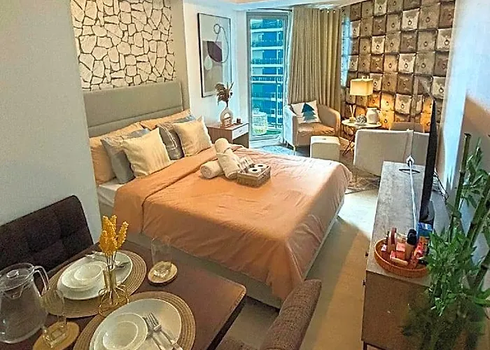 Azure North Pampanga - Graywood Hideaway