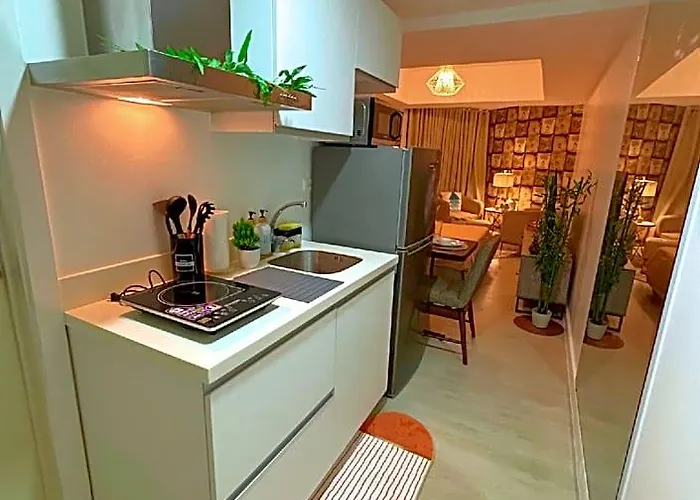 Azure North Pampanga - Graywood Hideaway