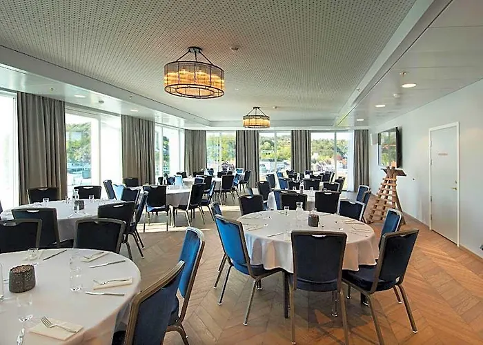 Mandal Hotel - Norway'S Southernmost Hotel