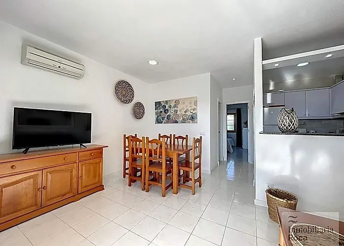 Roca Fornells, Apartamento En Ses Salines Con Piscina Ss24