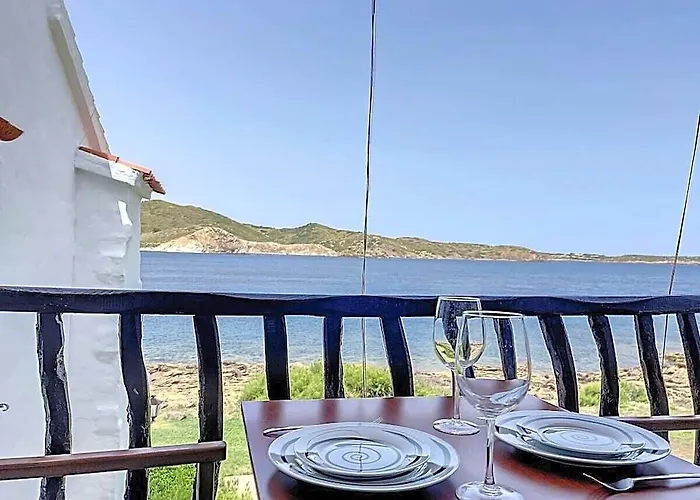 Roca Fornells, Un Rinconcito En El Mar P107