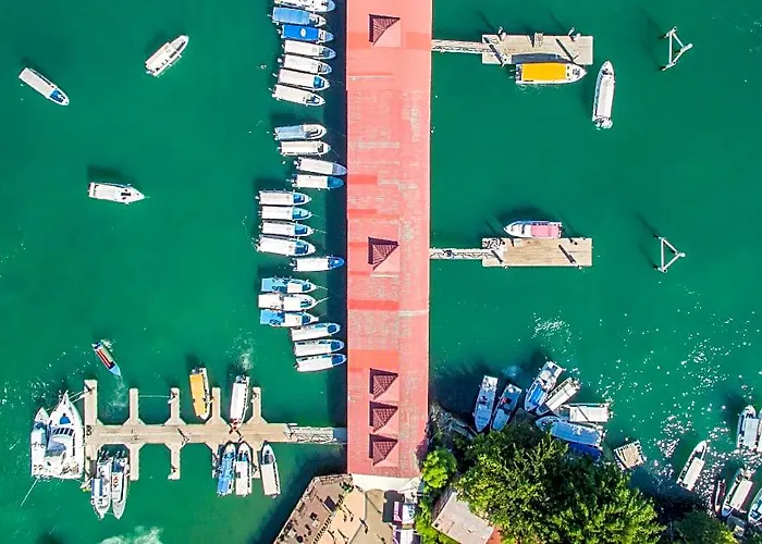 Jesselton Quay By Adara Suites