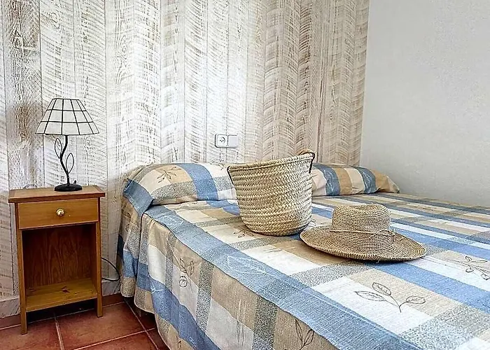 Roca Fornells, Comodo Apartamento F105