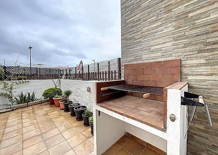 Roca Fornells, Planta Baja Con Maravilloso Patio F96
