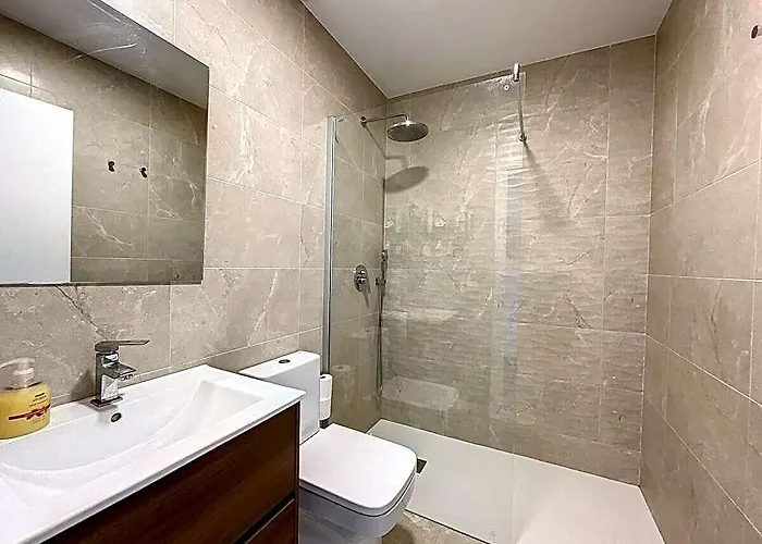 Roca Fornells, Planta Baja Con Maravilloso Patio F96