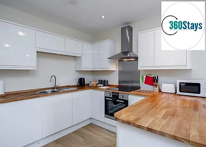 2 Bedroom Apt. 03 + Parking In Maidenhead