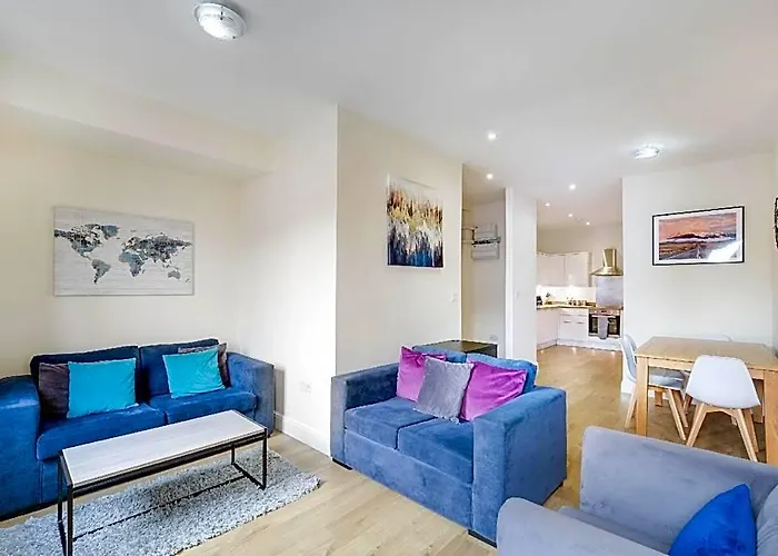 2 Bedroom Apt. 05 + Parking In Maidenhead