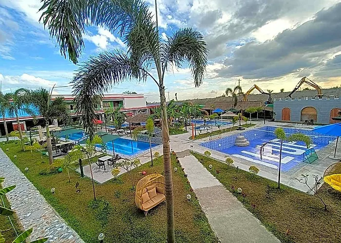 Blue Hotel And Resort