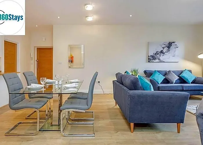 2 Bedroom Apt. 02 + Parking In Maidenhead