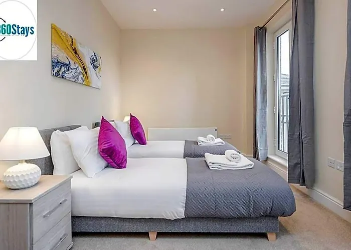 2 Bedroom Apt. 02 + Parking In Maidenhead