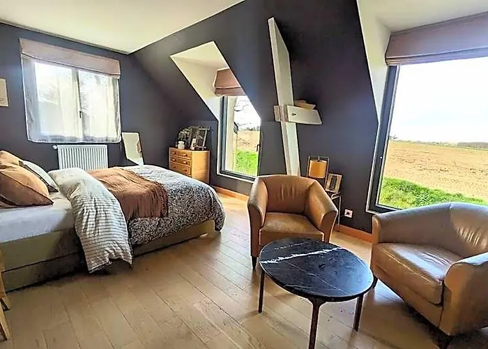 Villa Brumelle, Vue Des Bords De Rance