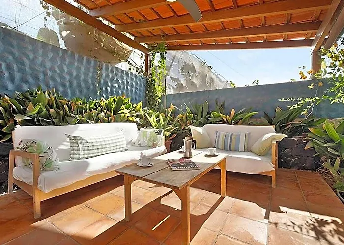 La Calabacera Casa Amarilla
