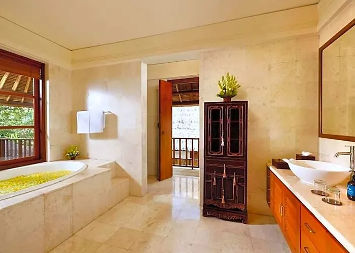 Nalendra 3 Bedroom Private Pool Villa Zn52