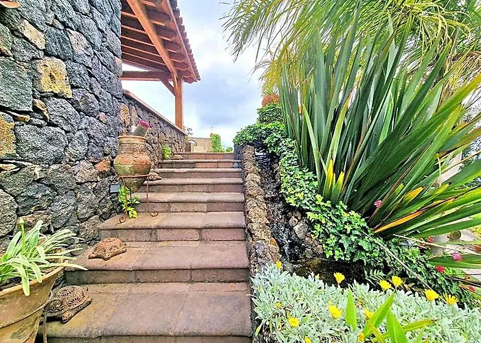 Finca Los Loros Icod De Los Vinos By Hrtenerifenet