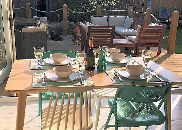 Camber Beach House, 1 Min From Beach, Dogs Welcome