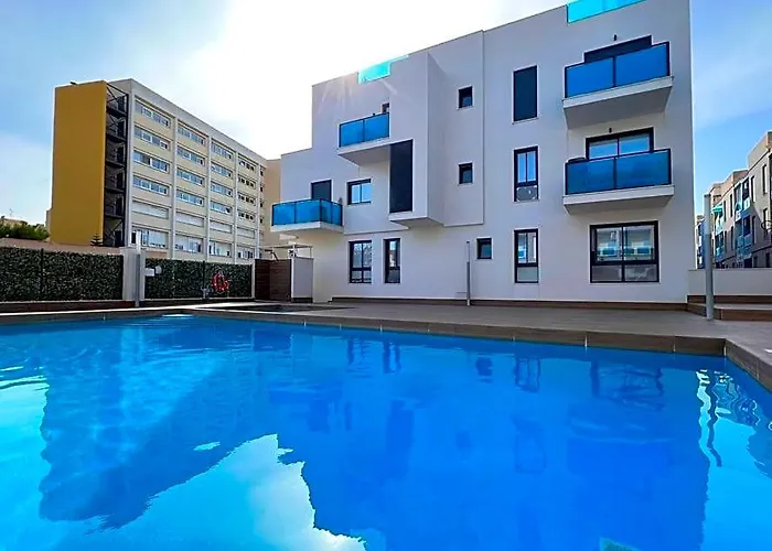 Quiet Apartment, 2 Swimming Pools, Near The Sea