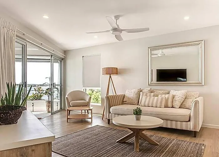 Sea La Vie ~ Penthouse & Best Noosa Blue Views