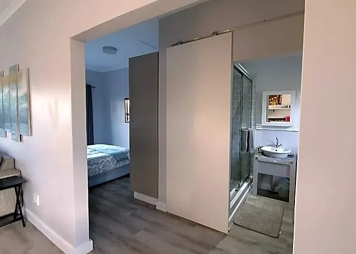 Superior Garden Studio Farm Stay