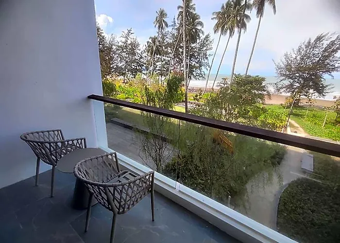Sematan Roxy Beach Apartment