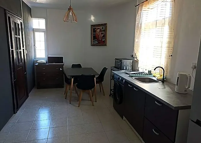 R Garden Villa De 3 Chambres A Baie Du Tombeau