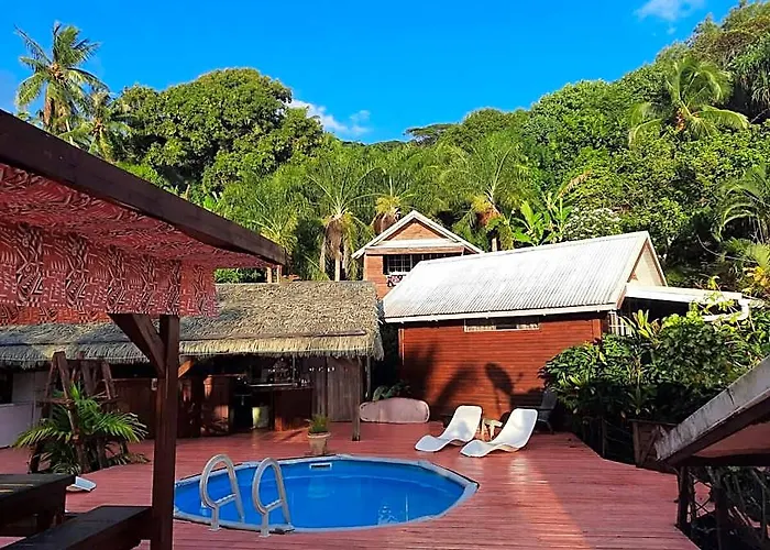 Pension Le Passage Vu Jardin/Piscine