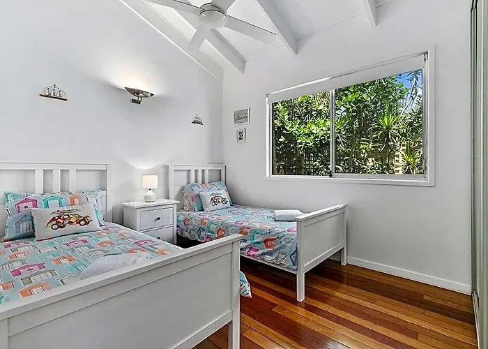 Tranquil & Tropical, Sunshine Beach