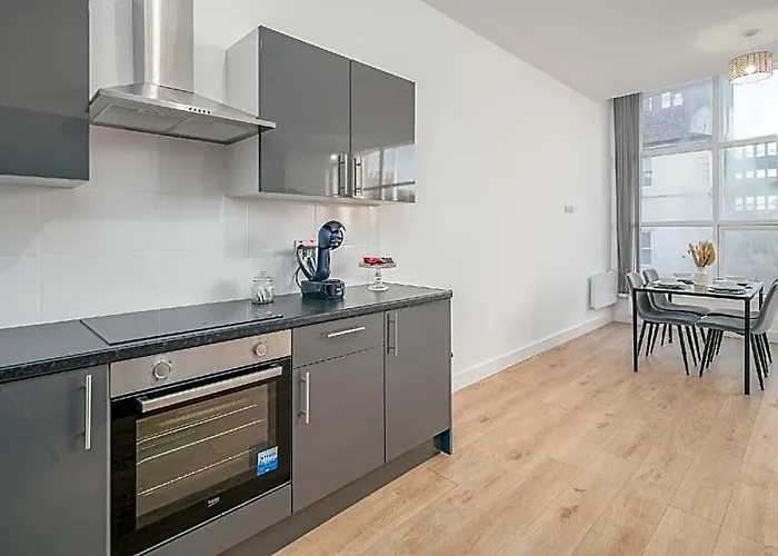 Wellington Street 2 Bed