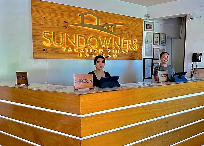 Sundowners Vacation Villas Bolinao