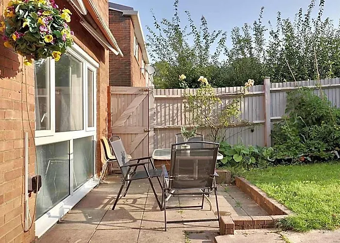 Skyvillion - Valley Way - 3Bed House In Stevenage
