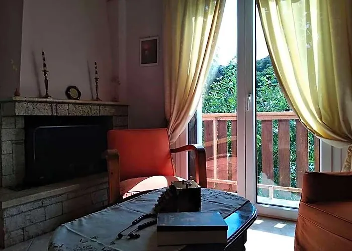 Aggelos House In Kalamitsi
