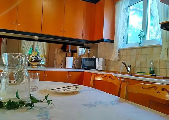 Aggelos House In Kalamitsi
