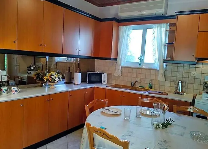 Aggelos House In Kalamitsi