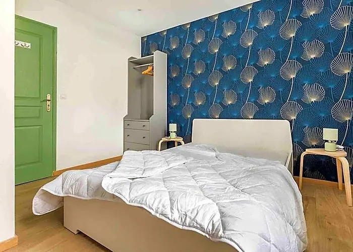 Large Maison - 5 Chambres- 2 Sdb- Proche Lille