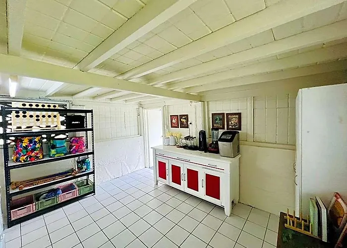 Bowen Beach House