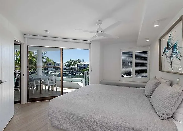 Secluded Oasis On The Water, Noosa Head