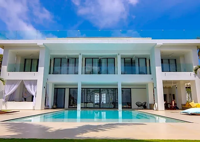 Agandau House