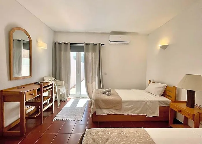 Praia Do Carvoeiro 1Bedroom Duplex Beach Apartment