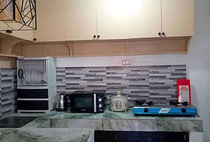 Cernardo'S Staycation Place Santa Rosa Laguna