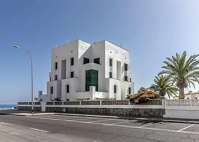 Eden Rentals Oceanfront Hideaway