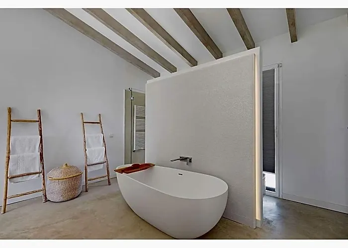 Country House In Mallorca With Pool And Bbq