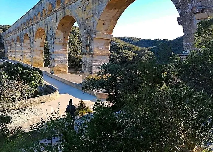 Beautiful Holiday Apartment In Uzes With Balcony