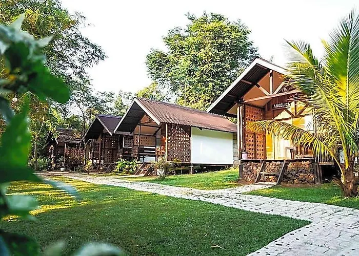 Banlaw Pool And Garden Resort