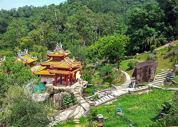 Haven Homestay Pangkor | Spacious Corner Lot Near The Beach