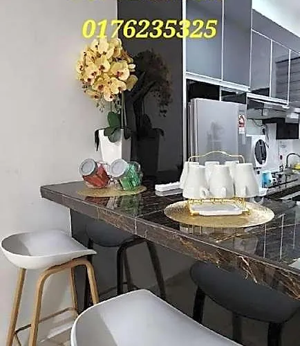 Fazlizasuite Homestay@Teluk Kemang-Muslim Only