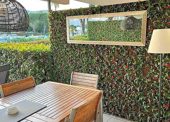 Luxurious Two Bedroom Garden Apartment With Stunning Cannes Marina Views
