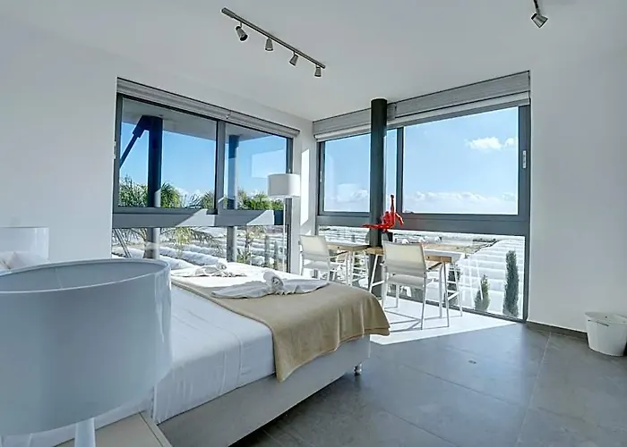 Protaras Holiday Villa Wp8