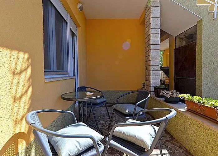 Apartment 2047