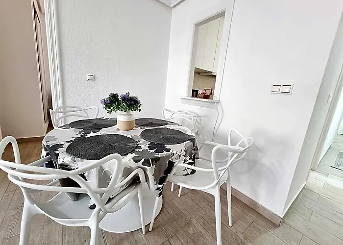 Elegant Apartment In An Excellent Area